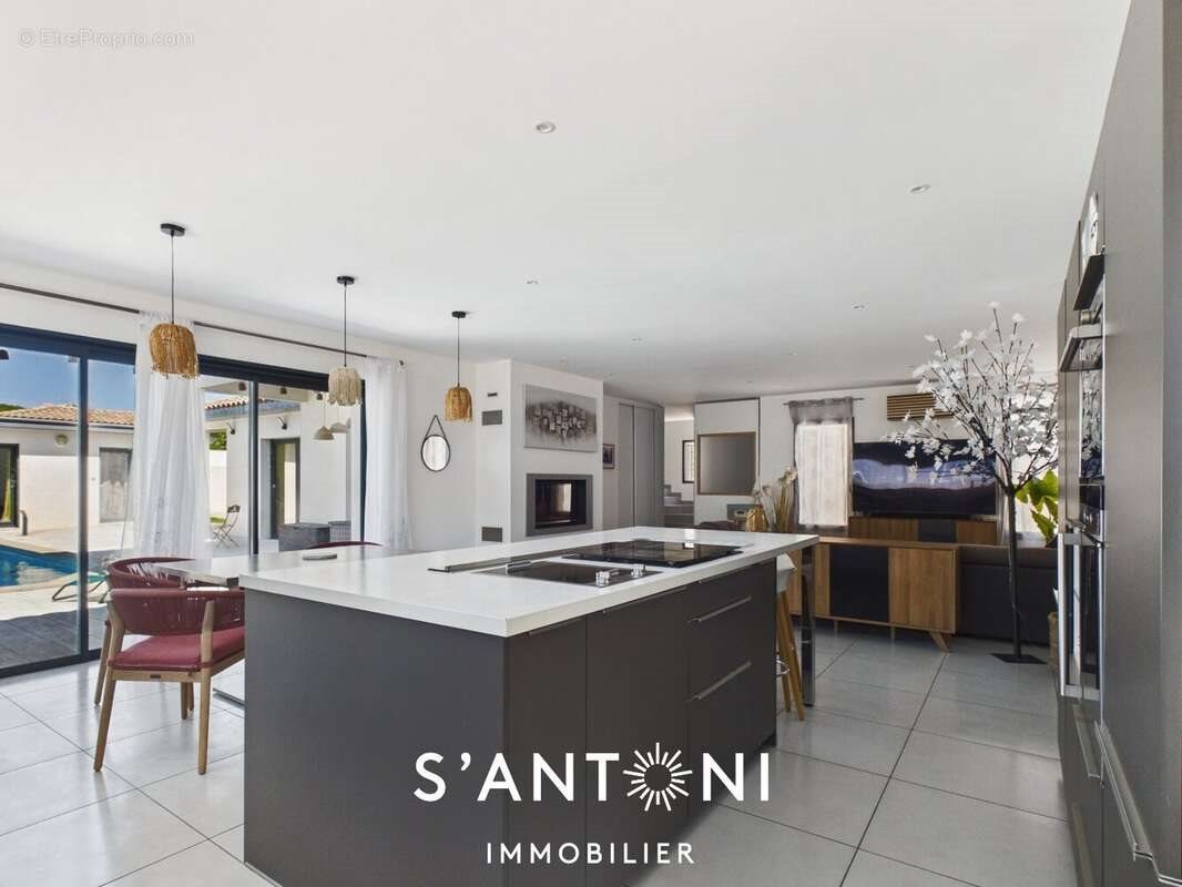 Maison à vendre, 155m², Agde (Cap d'Agde)