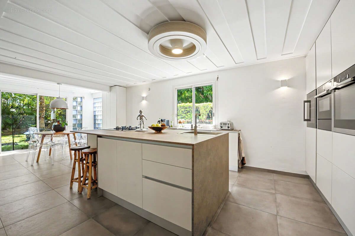 Maison à vendre, 223m², Saint-Pierre