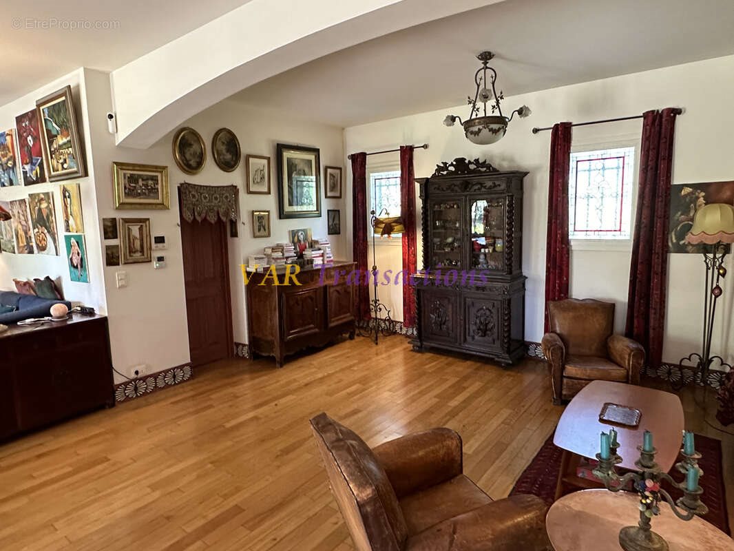Maison à vendre, 164m², Sanary-sur-Mer