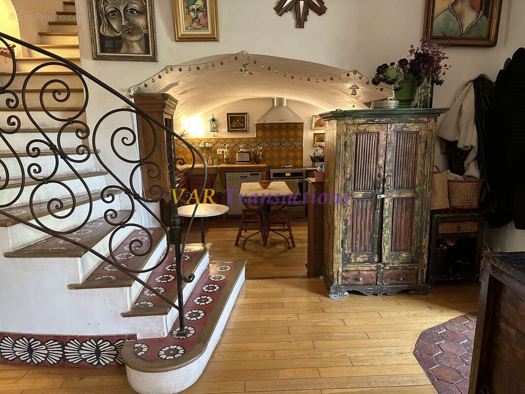 Maison à vendre, 164m², Sanary-sur-Mer