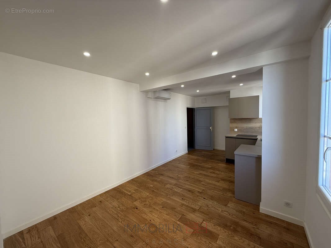 Appartement à vendre, 33m², Beausoleil