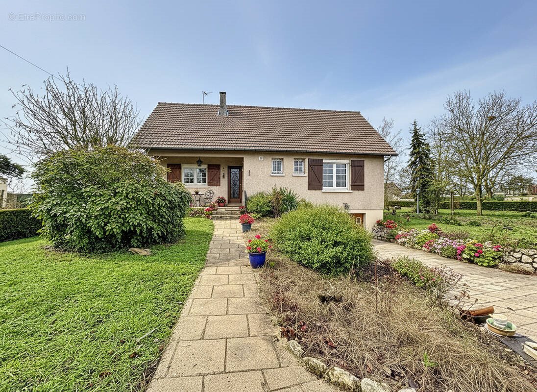 Maison à vendre, 86m², Montreuil-Bellay
