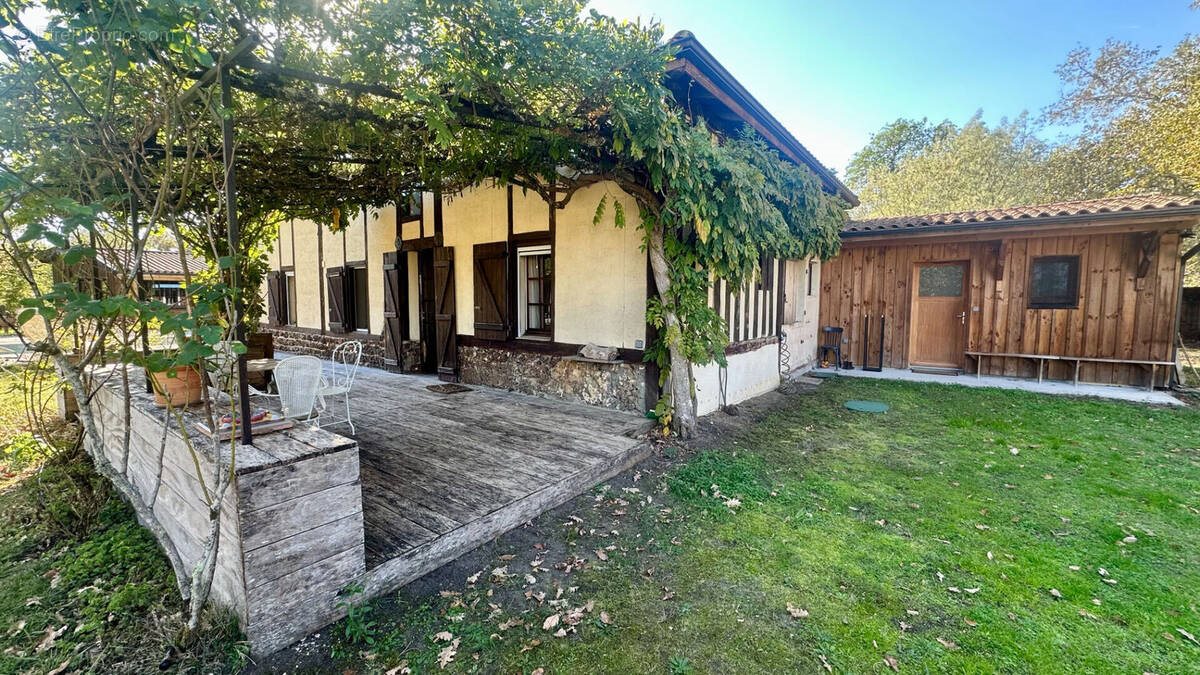 Maison à vendre, 150m², Pissos
