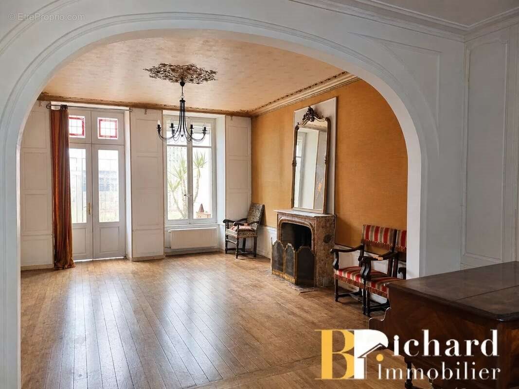 Maison à vendre, 175m², Laon