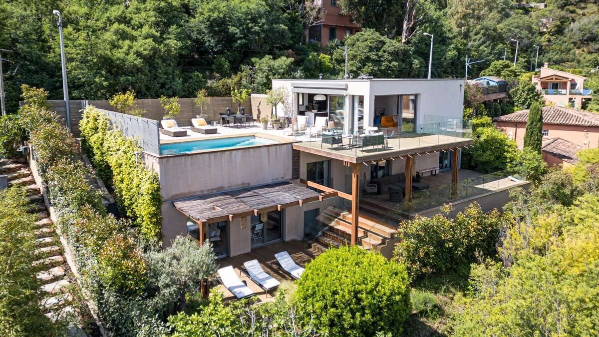 Maison à vendre, 180m², Théoule-sur-Mer