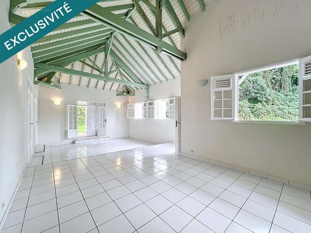 Maison à vendre, 254m², Petit-Bourg