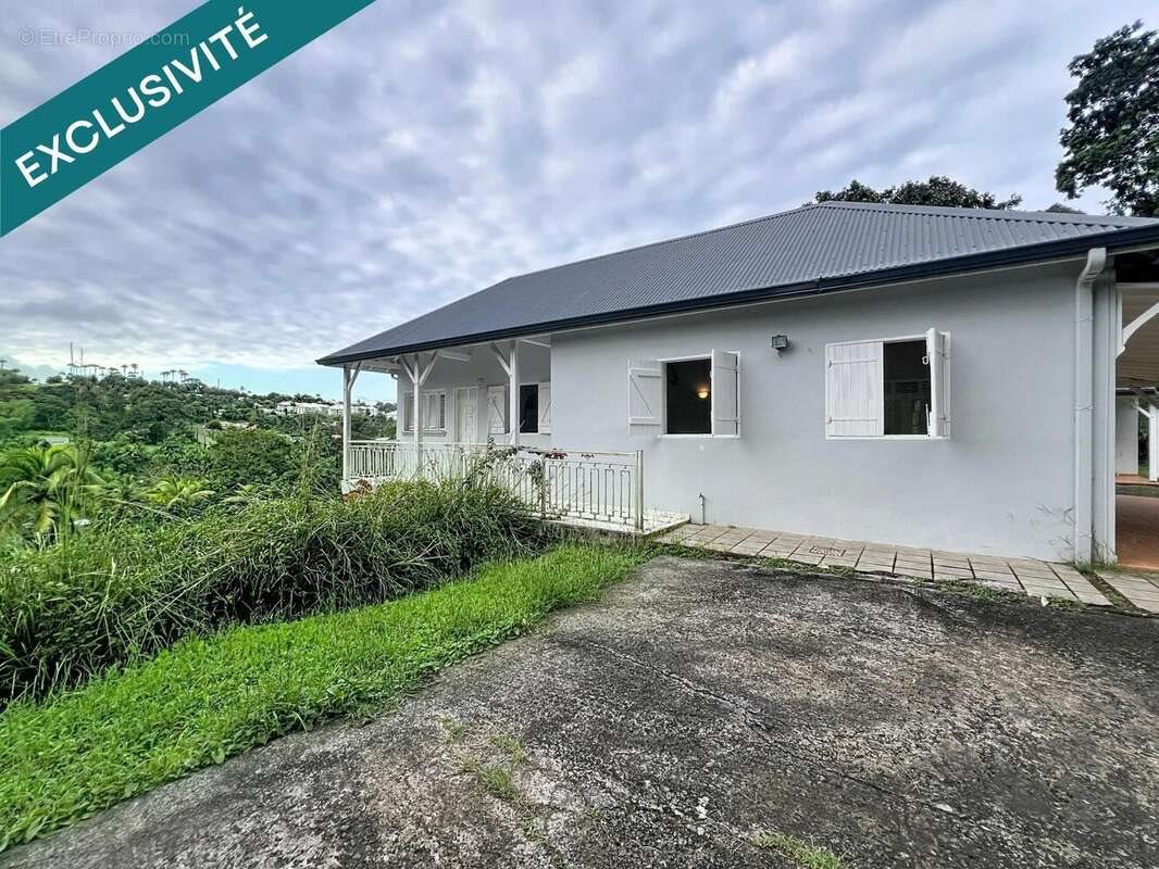 Maison à vendre, 254m², Petit-Bourg