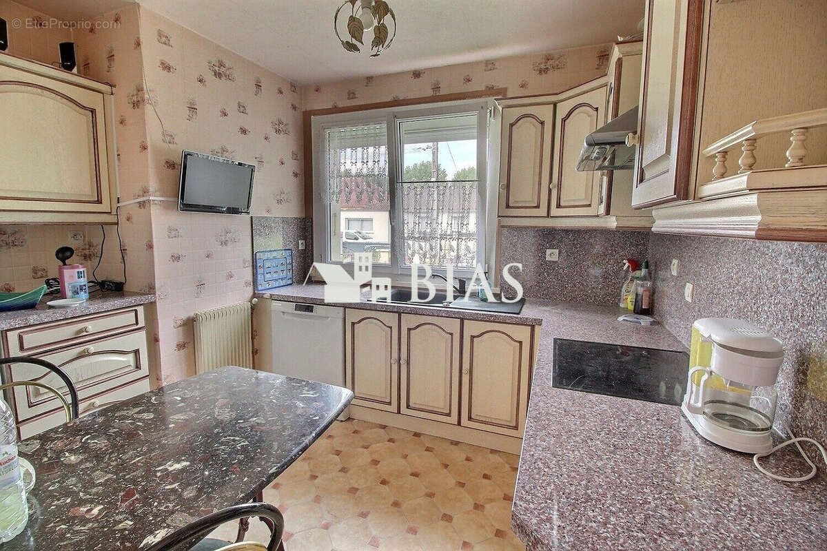 Maison à vendre, 90m², Oissel