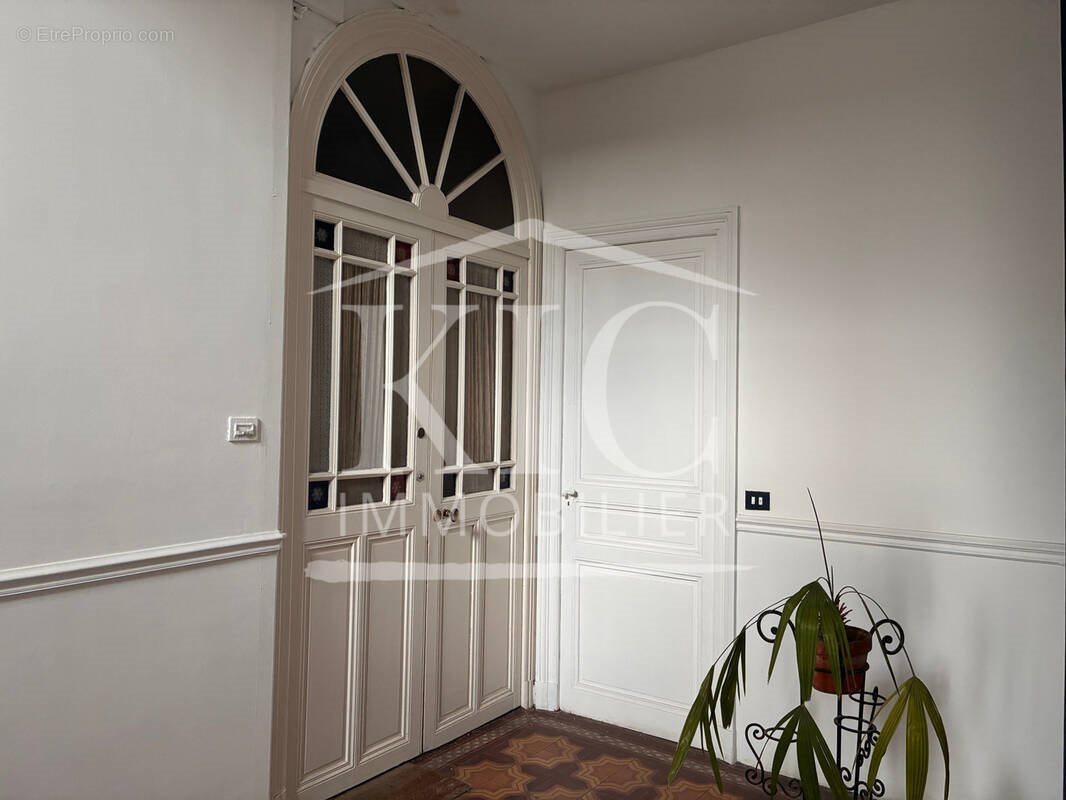 Appartement à vendre, 280m², Carcassonne