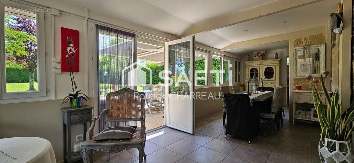 Maison à vendre, 130m², Pazayac