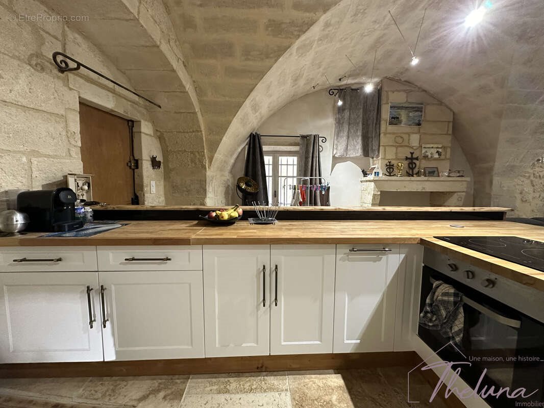 Appartement à vendre, 190m², Beaucaire
