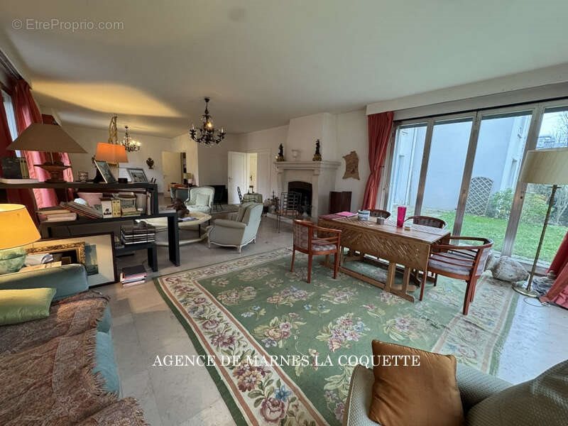 Appartement à vendre, 234m², Marnes-la-Coquette