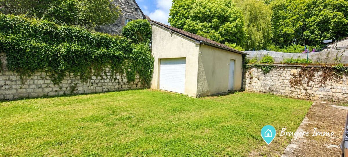 Maison à vendre, 178m², Aubenton