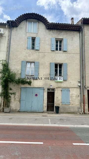 Maison à vendre, 153m², Peyrolles-en-Provence