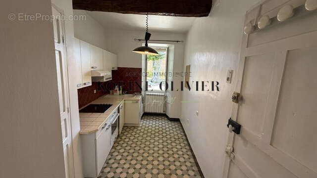 Maison à vendre, 153m², Peyrolles-en-Provence
