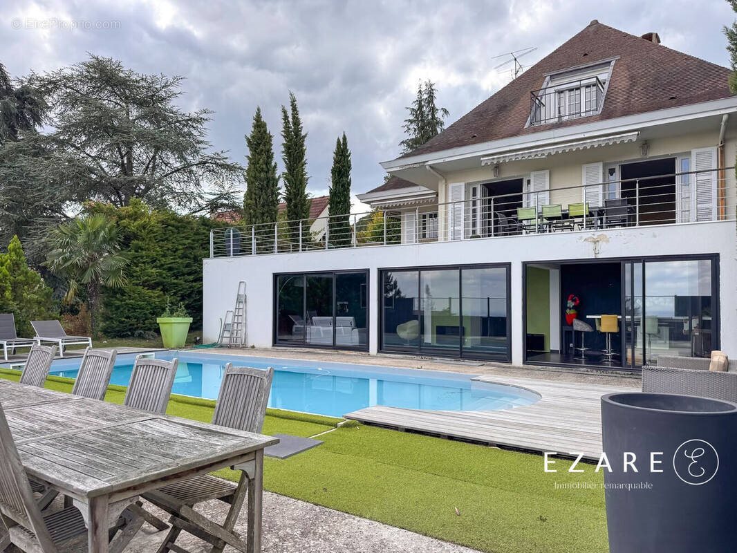 Maison à vendre, 440m², Corcelles-les-Monts