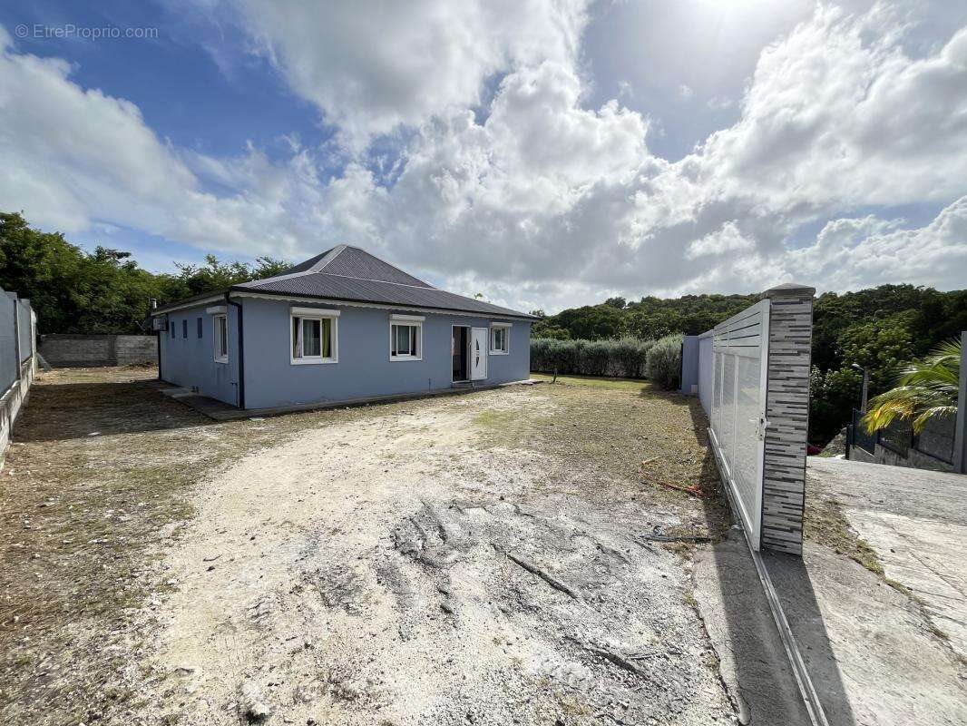 Maison à vendre, 131m², Le Moule