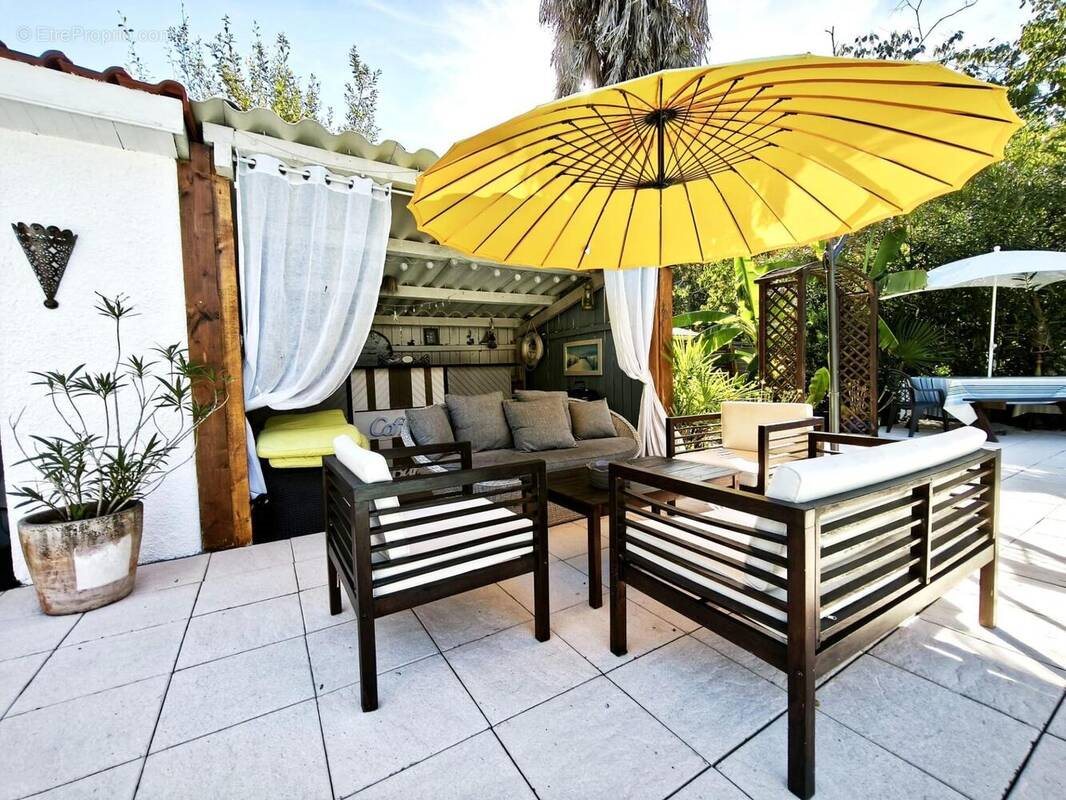 Maison à vendre, 195m², Rieux-de-Pelleport