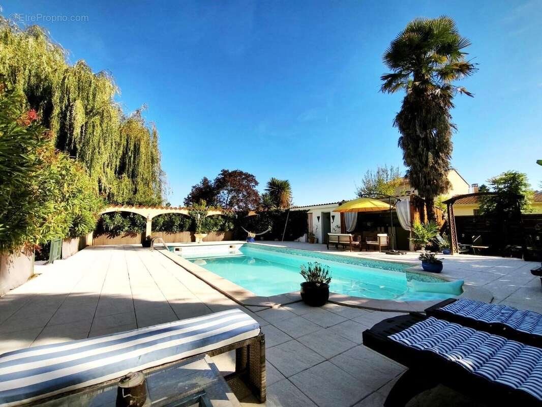 Maison à vendre, 195m², Rieux-de-Pelleport