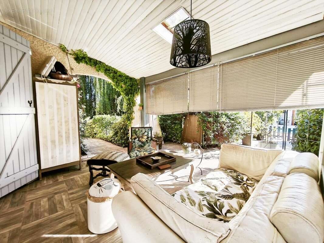 Maison à vendre, 195m², Rieux-de-Pelleport