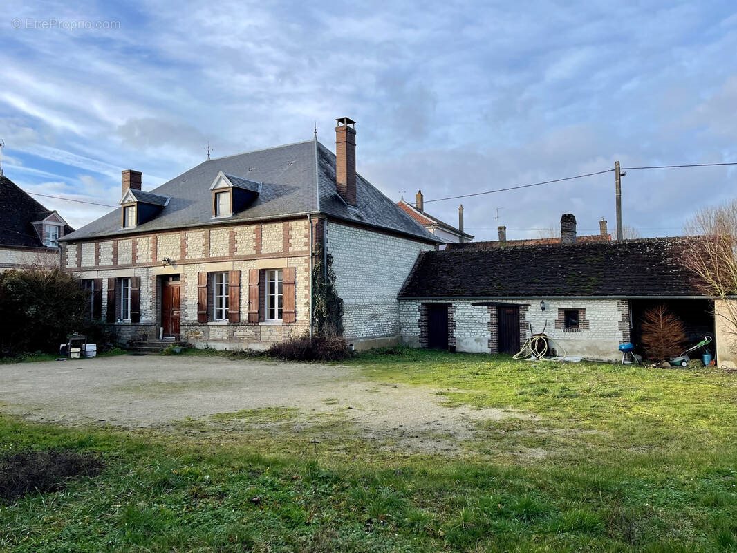 Maison à vendre, 167m², Montigny-les-Monts