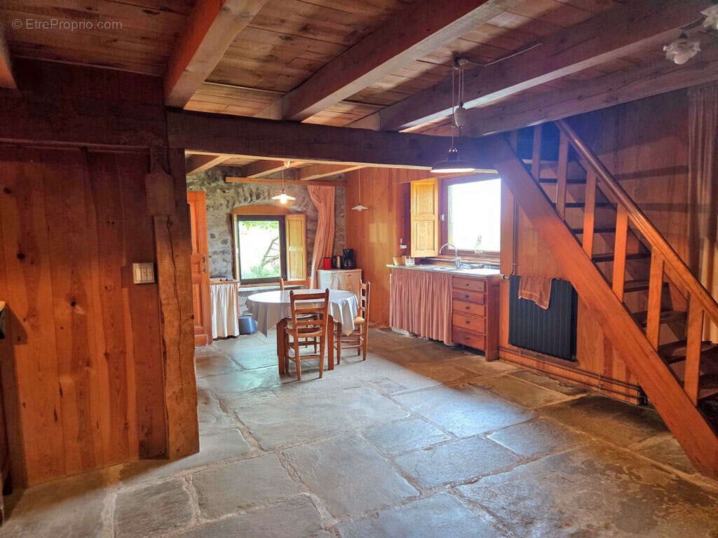 Maison à vendre, 212m², Saint-Front