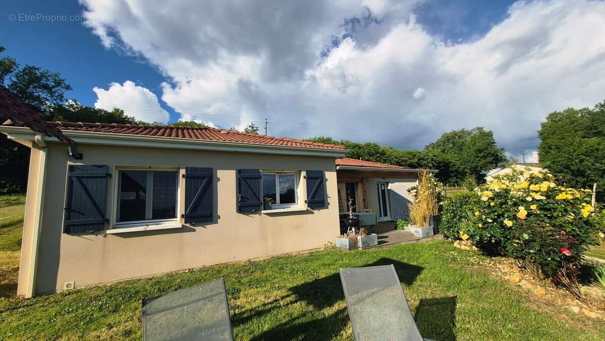 Maison à vendre, 132m², Saint-Michel-de-Villadeix