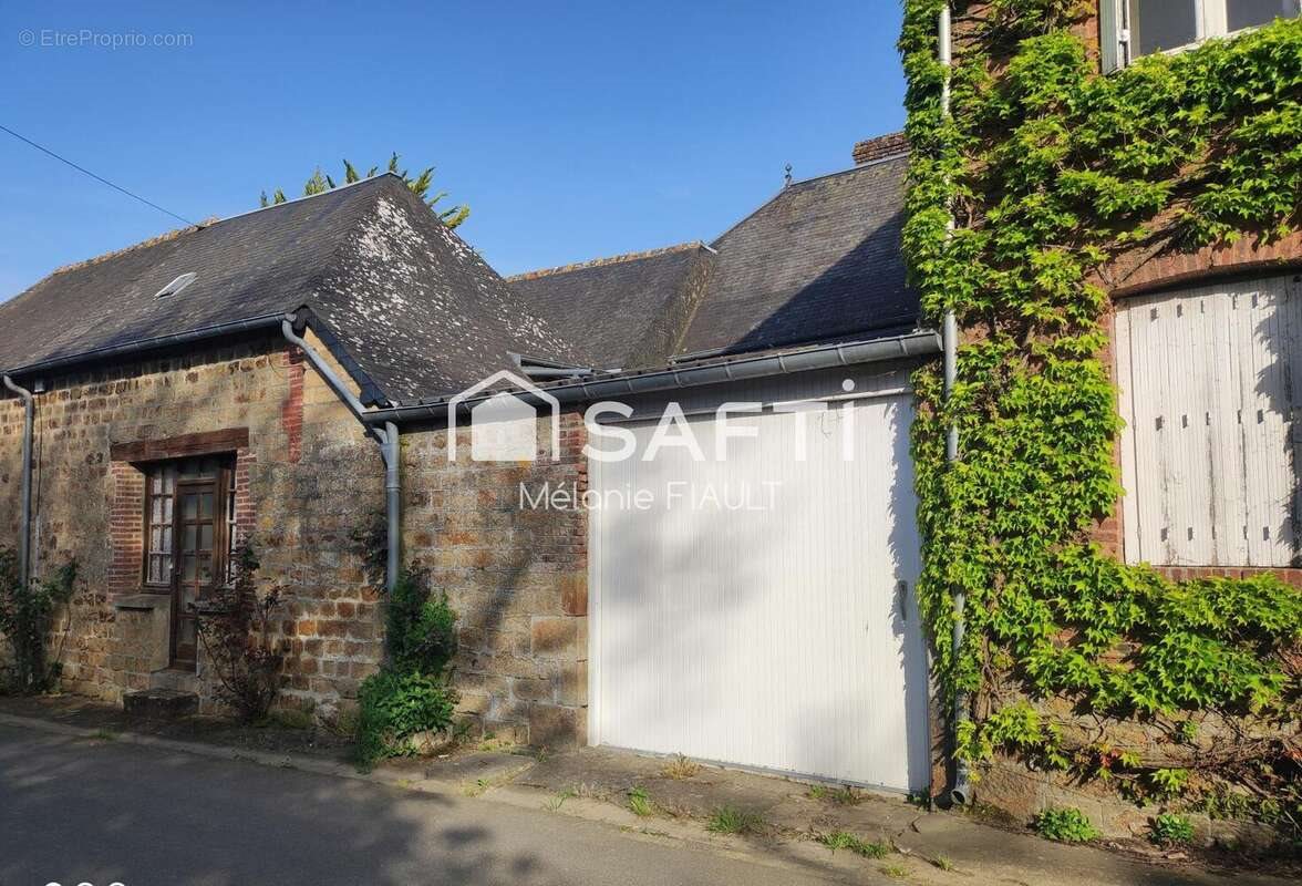 Maison à vendre, 97m², Saint-Fraimbault