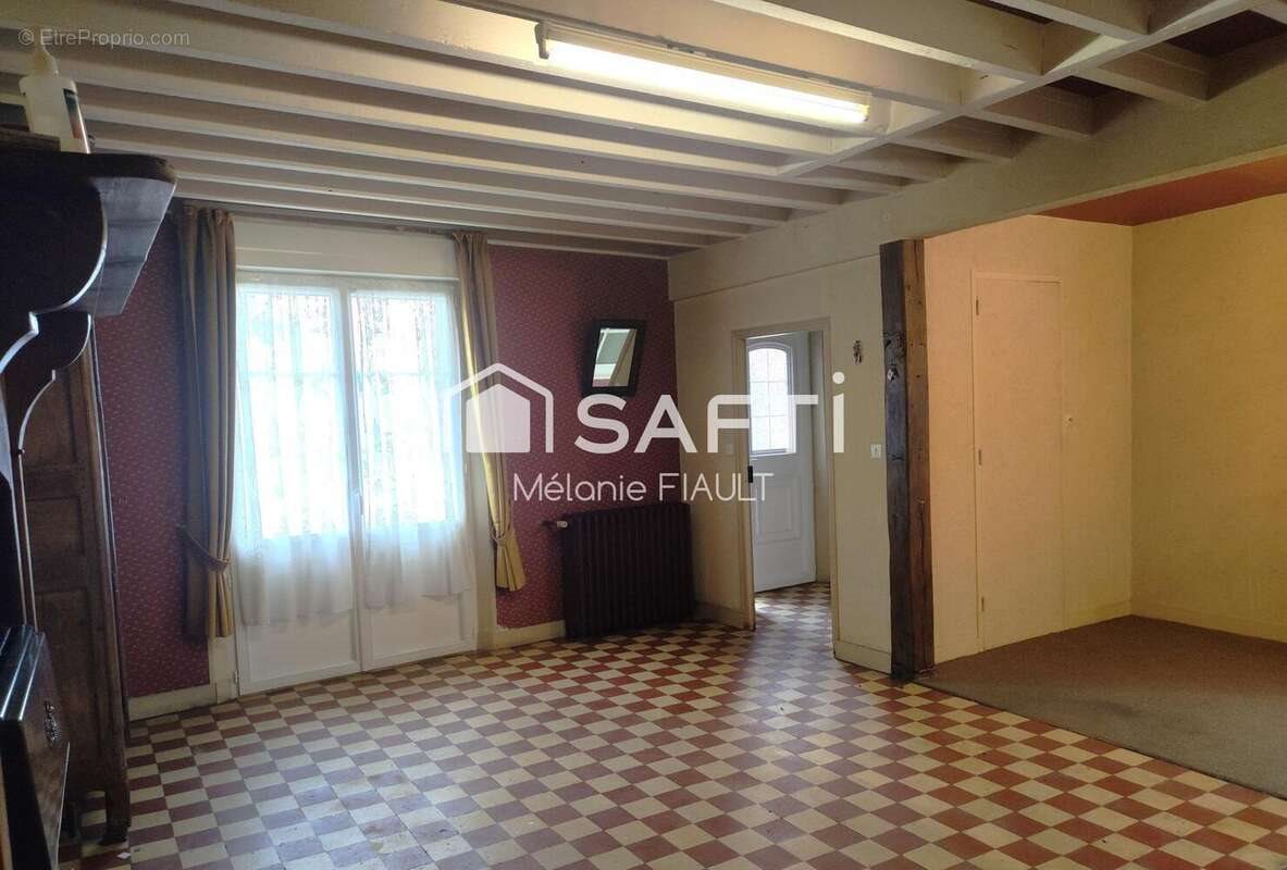 Maison à vendre, 97m², Saint-Fraimbault