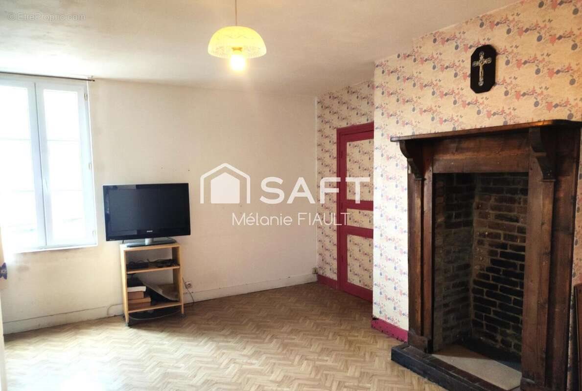 Maison à vendre, 97m², Saint-Fraimbault