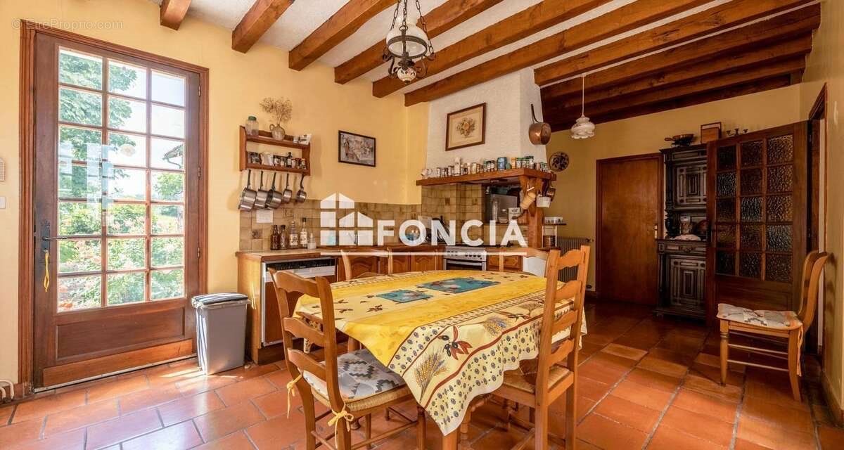 Maison à vendre, 177m², Coursac