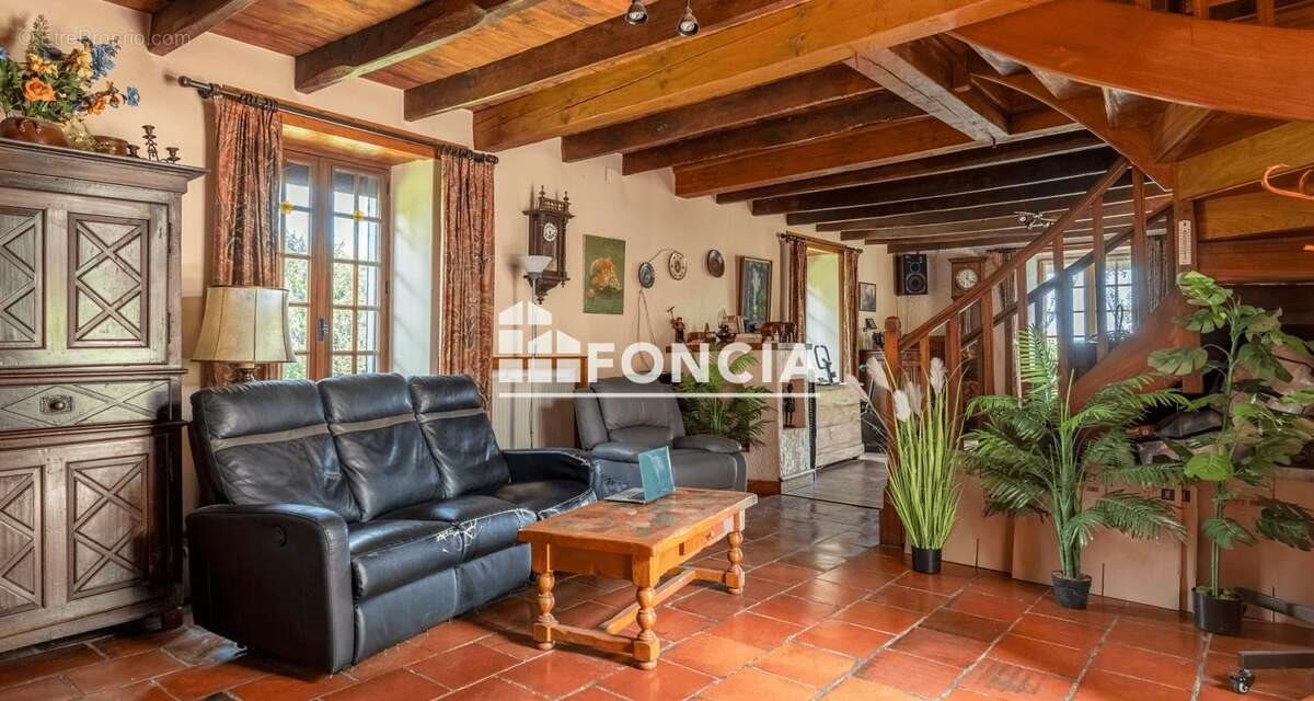 Maison à vendre, 177m², Coursac