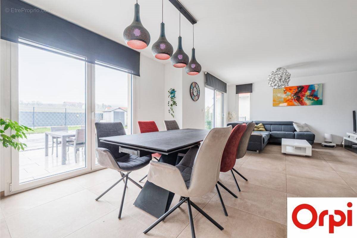 Maison à vendre, 143m², Scharrachbergheim-Irmstett