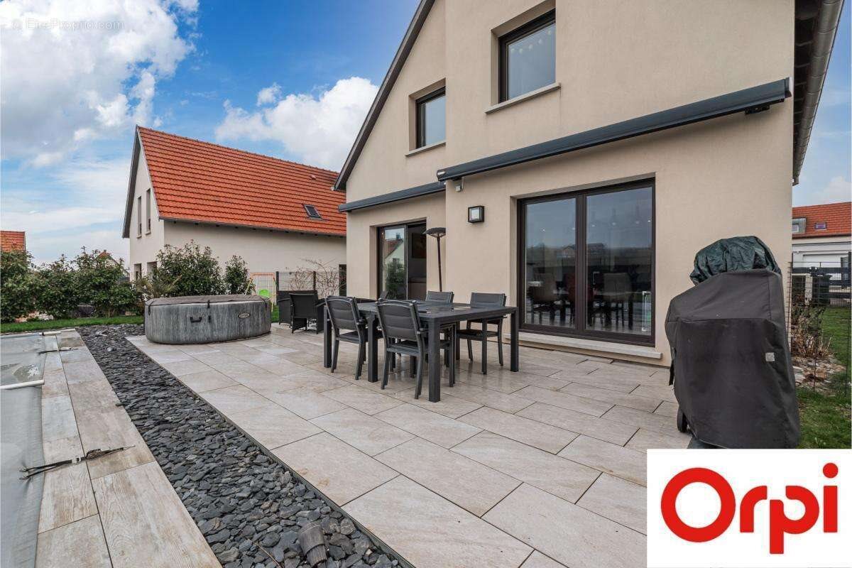 Maison à vendre, 143m², Scharrachbergheim-Irmstett