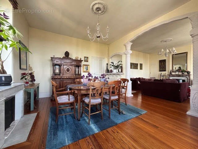 Appartement à vendre, 187m², Autun