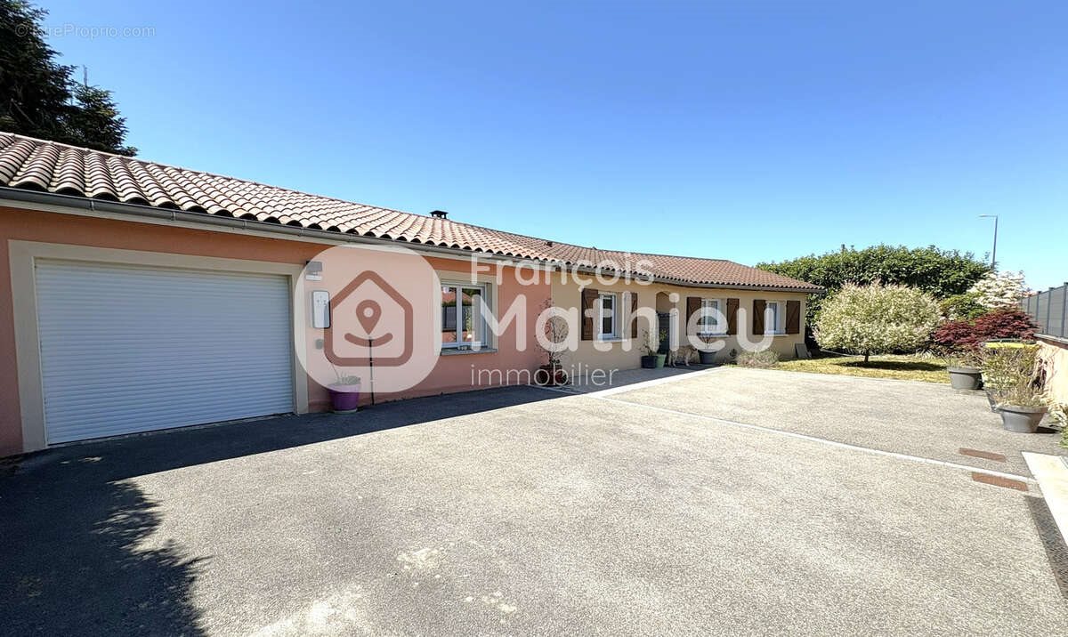 Maison à vendre, 126m², Marlieux
