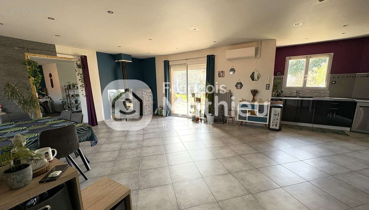 Maison à vendre, 126m², Marlieux