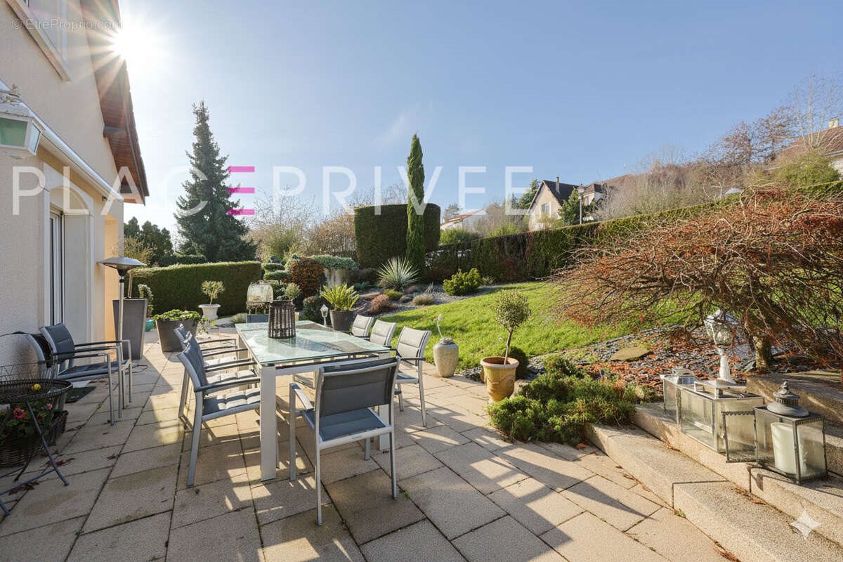 Maison à vendre, 295m², Dommartemont