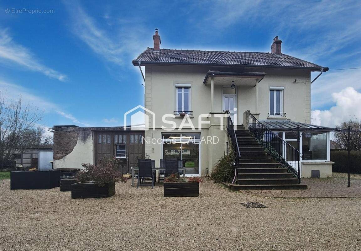 Maison à vendre, 148m², Branges