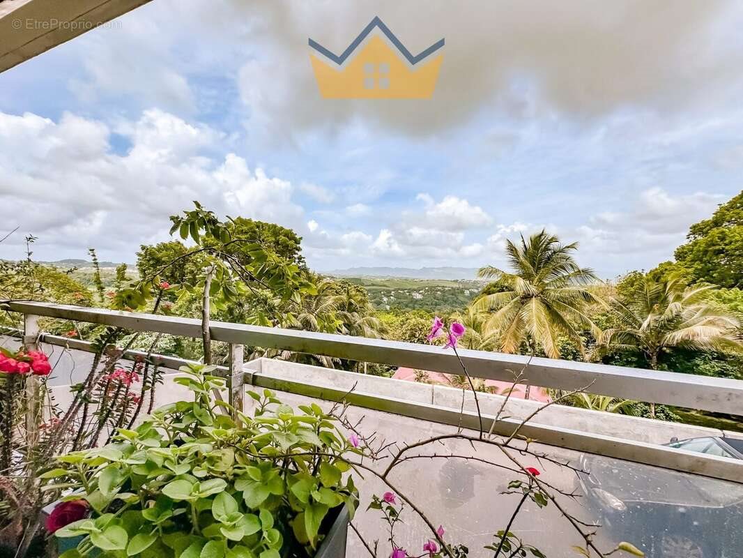 Appartement à vendre, 95m², Fort-de-France