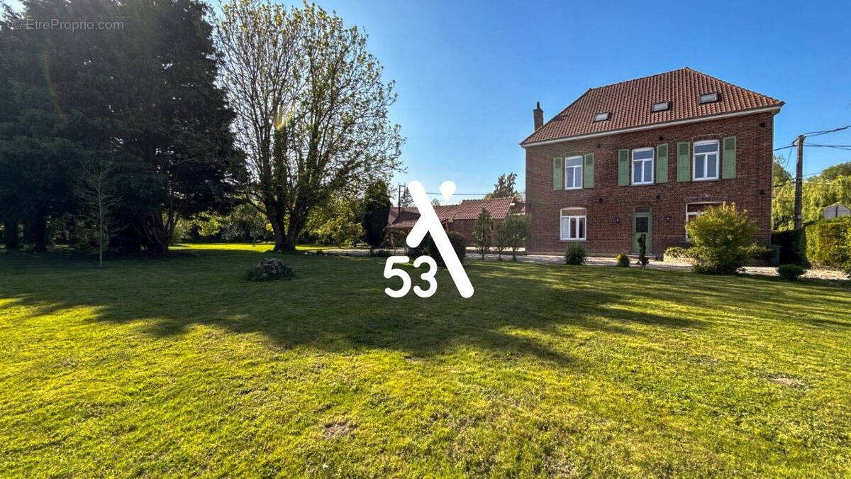 Maison à vendre, 245m², Thérouanne