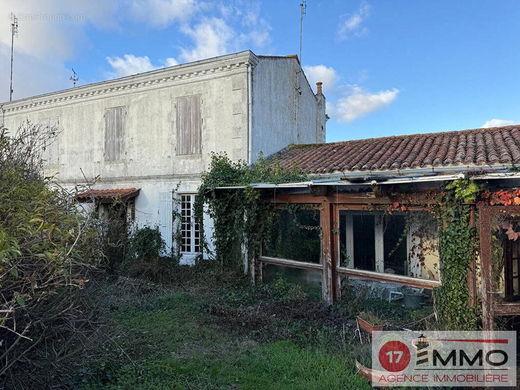 Maison à vendre, 211m², Thairé