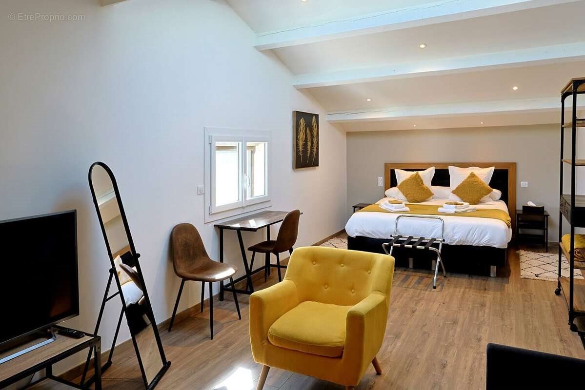 Maison à vendre, 365m², Marseillan