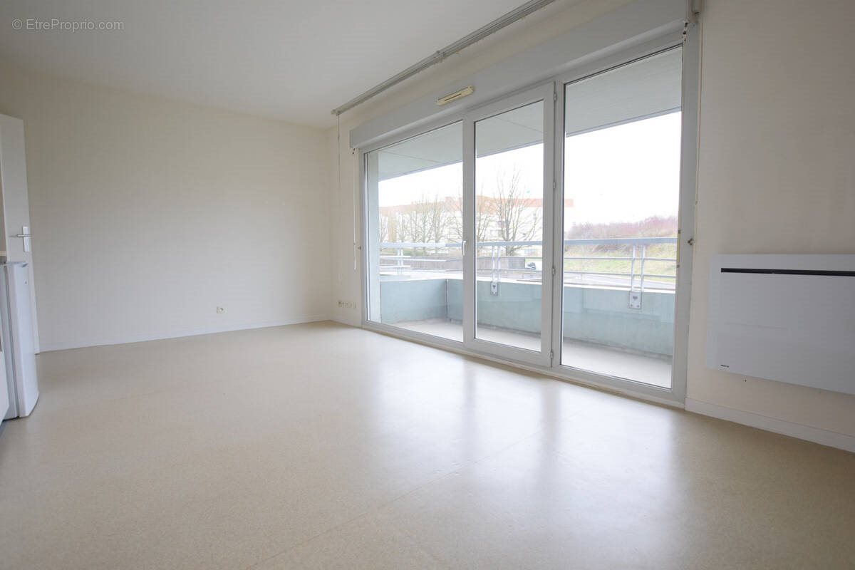 Appartement à vendre, 27m², Maurepas