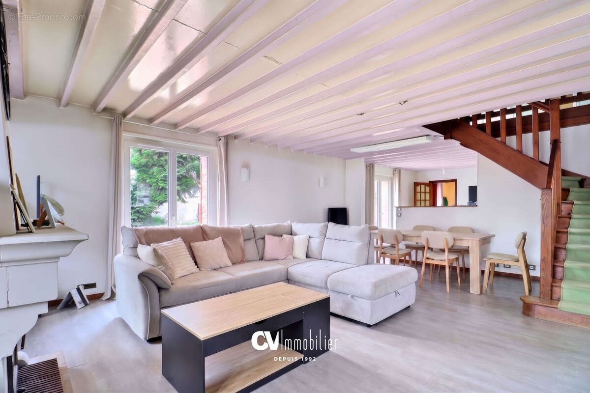 Maison à vendre, 195m², Incarville