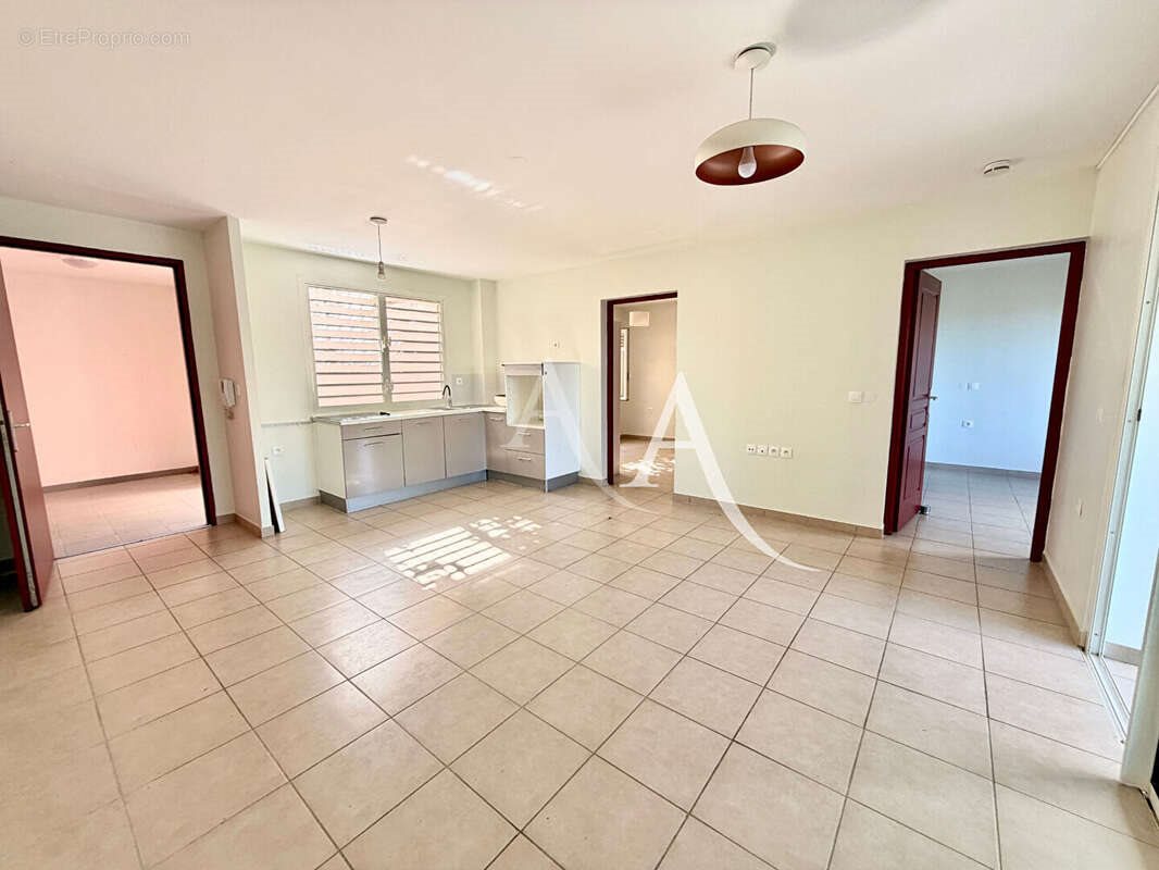 Appartement à vendre, 53m², Fort-de-France