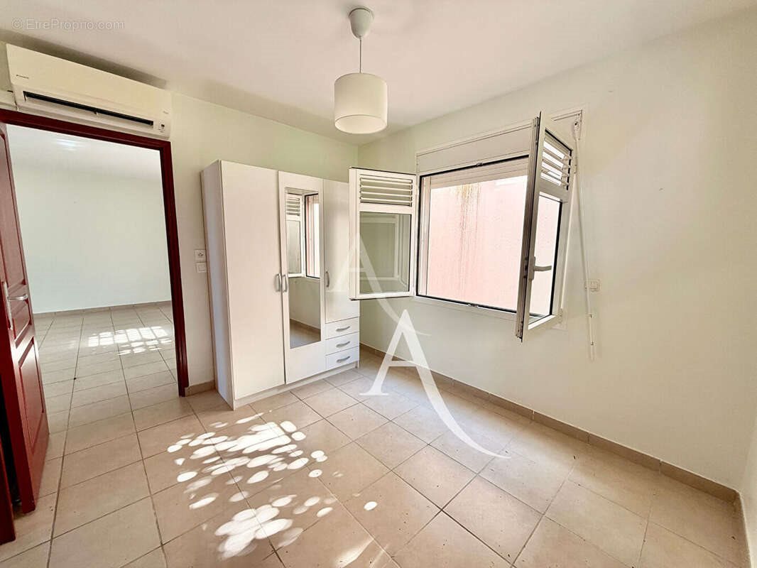 Appartement à vendre, 53m², Fort-de-France