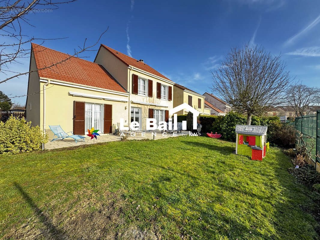 Maison à vendre, 153m², Osny