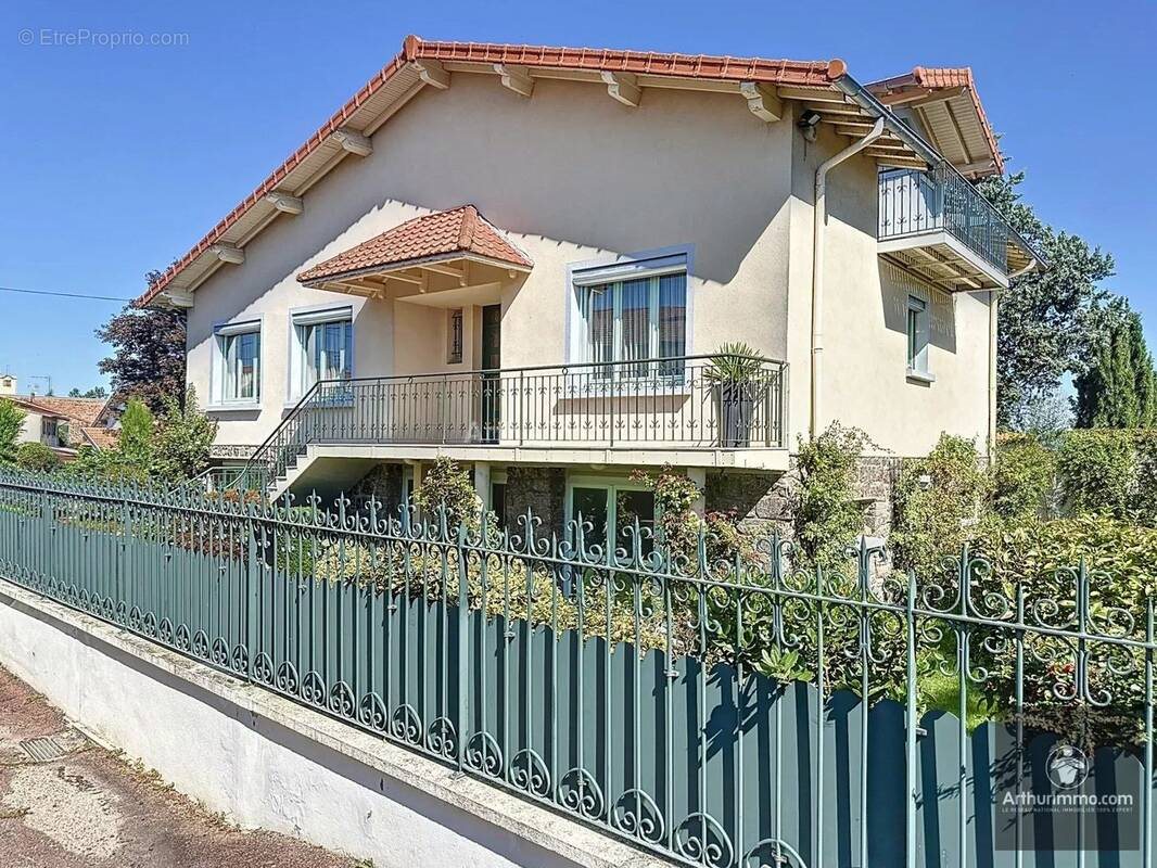 Maison à vendre, 280m², Villerest