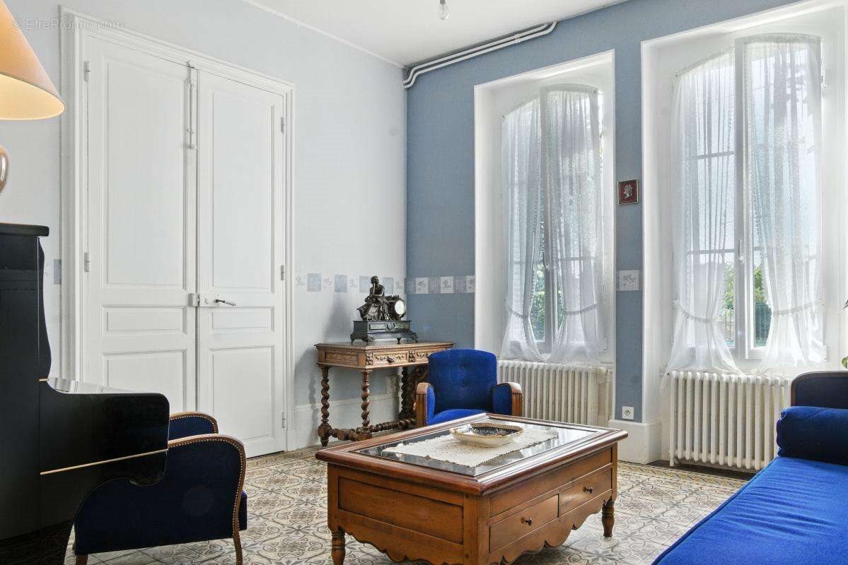 Maison à vendre, 263m², Venarey-les-Laumes